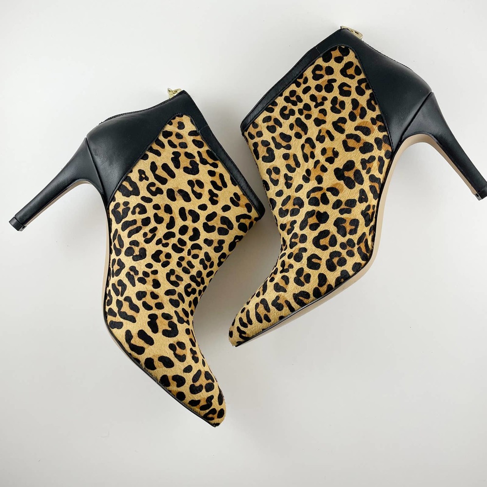 Adrienne Vittadini Cheetah Print Ankle Booties W 9.5